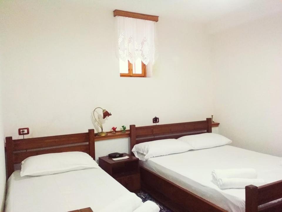 Guesthouse Celo Гирокастра Экстерьер фото